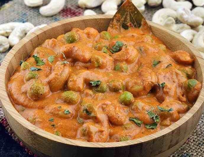 Kaju Matar Masala